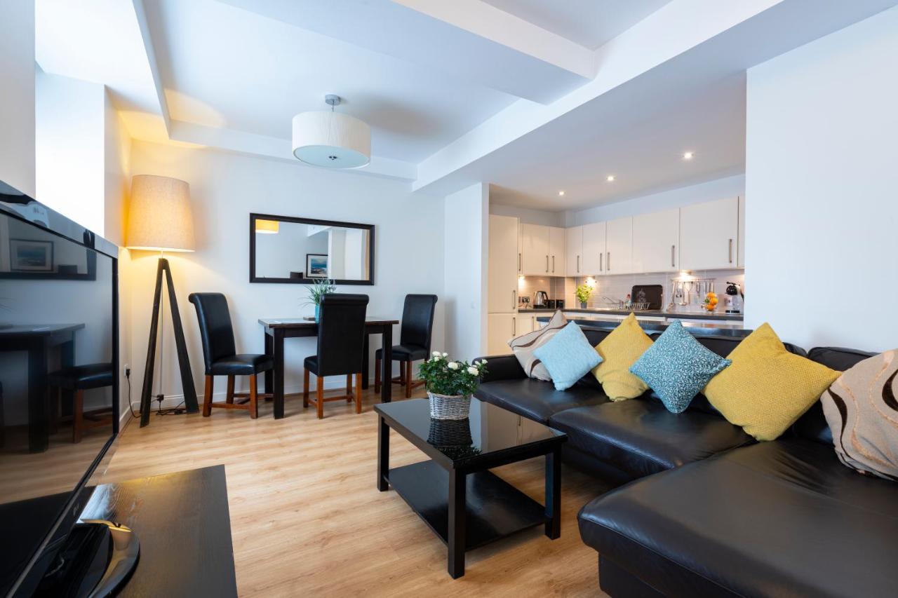 Inverness City Suites Екстериор снимка