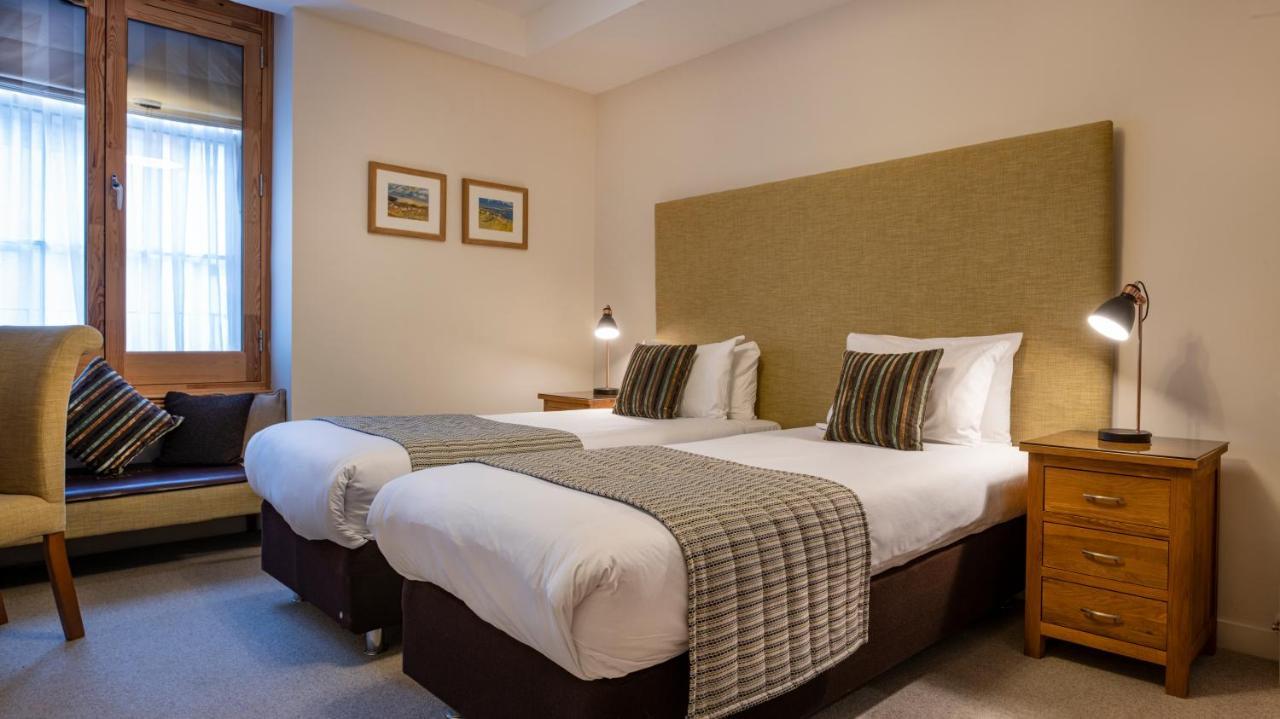 Inverness City Suites Екстериор снимка