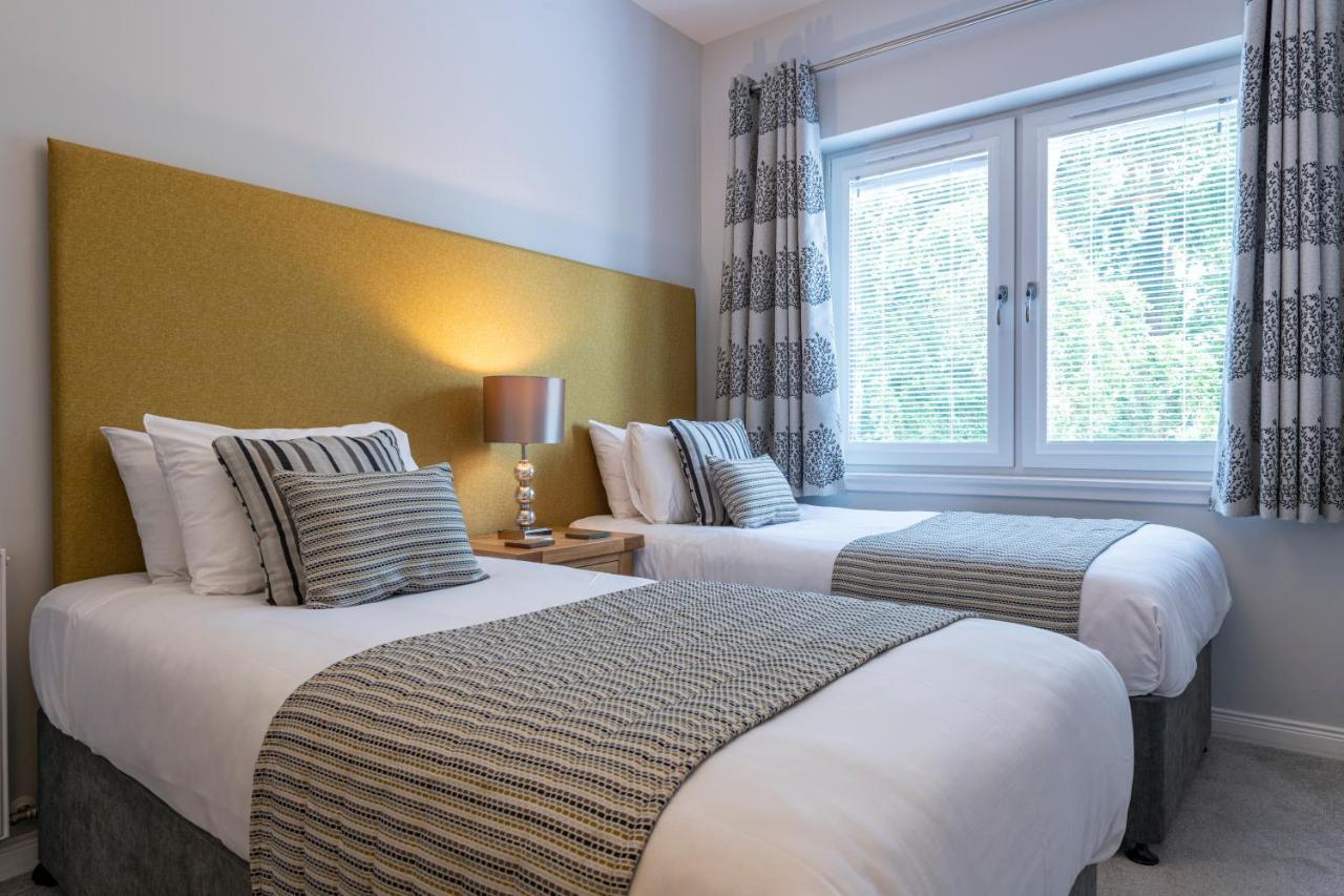 Inverness City Suites Екстериор снимка