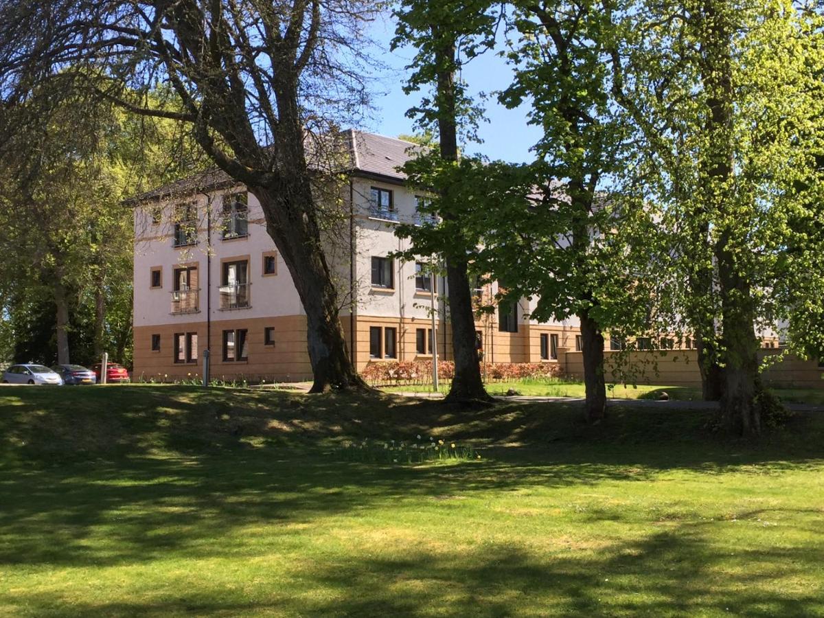 Inverness City Suites Екстериор снимка