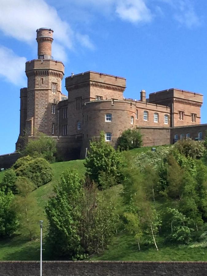 Inverness City Suites Екстериор снимка